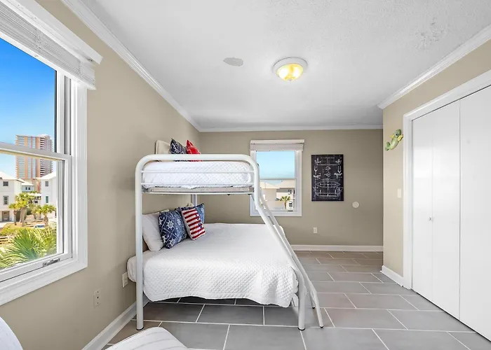 Hayley House At Beachside #12 Holiday home *